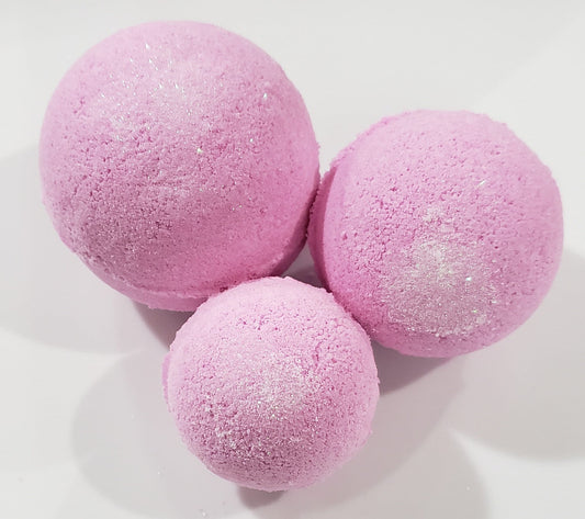 Strawberry Vanilla Shortcake Bath Bomb,Bath Bomb,Strawberry