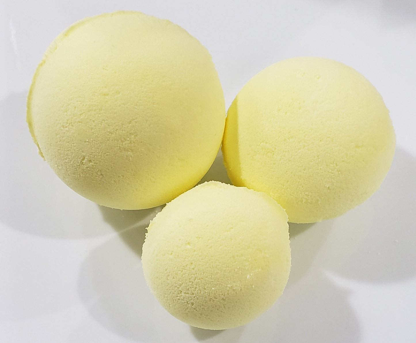 Lemon Vanilla essential oil bath bomb,Lemon,Bath Bomb,Vanilla